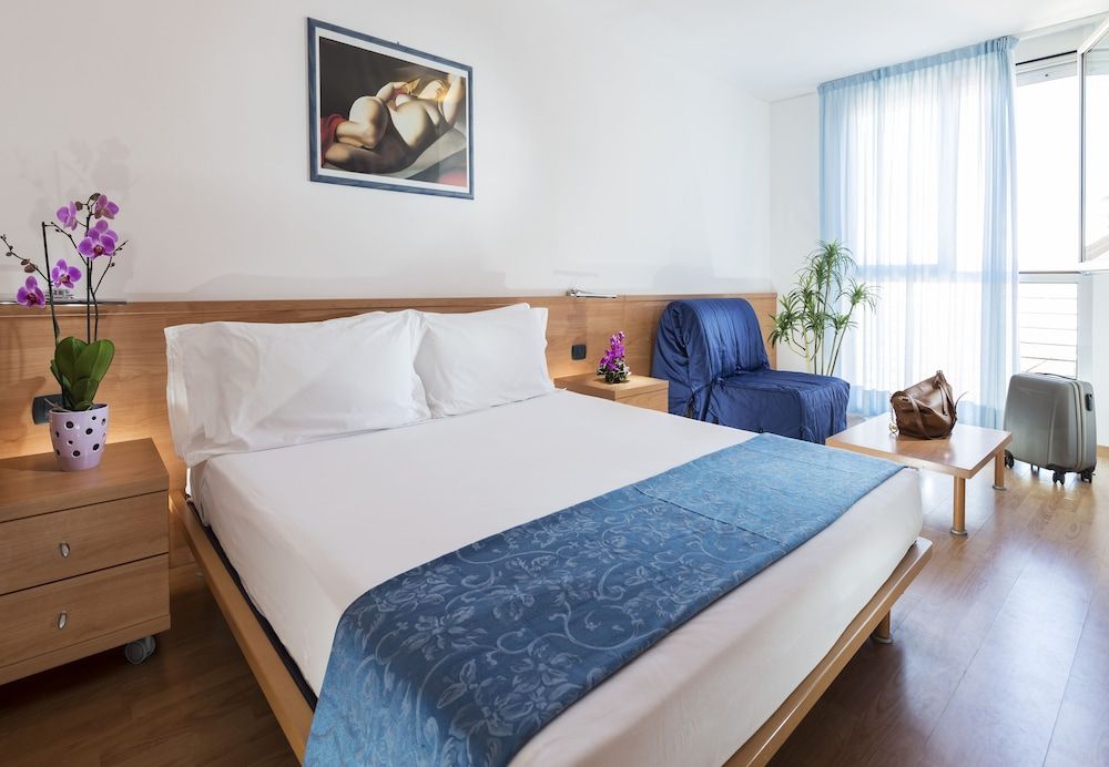 Aparthotel Esperya 2