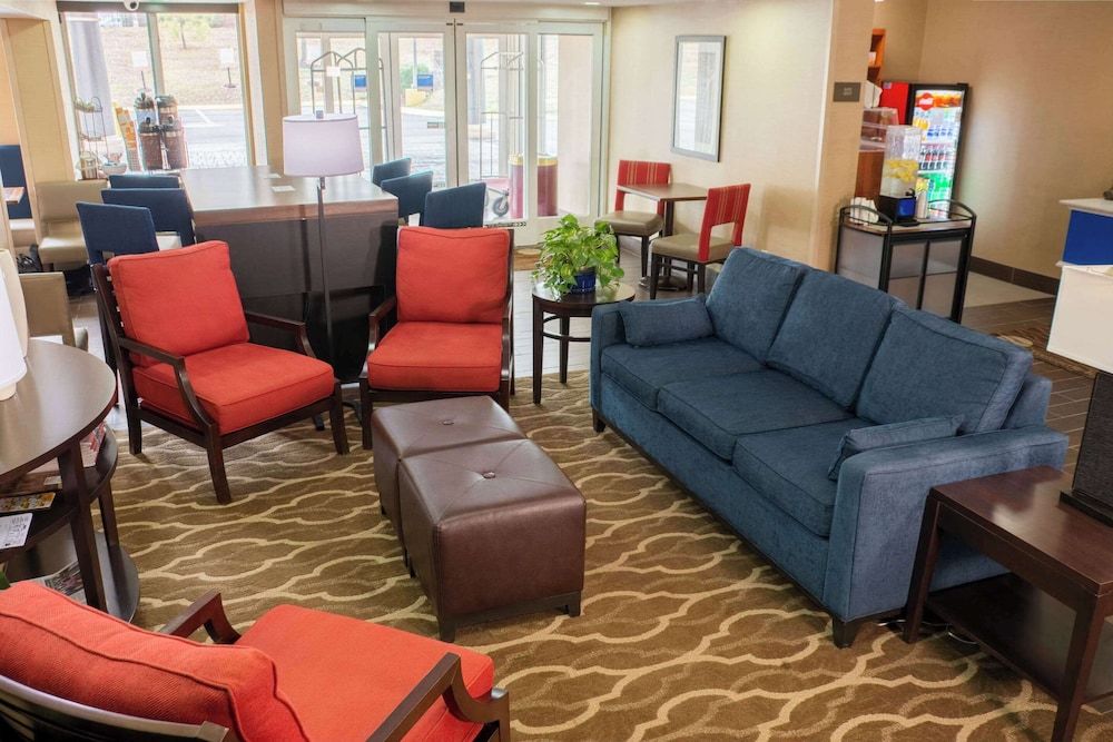 Comfort Inn Dickson 2