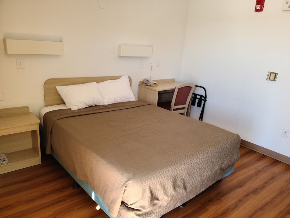 Motel 9 Las Cruces 2