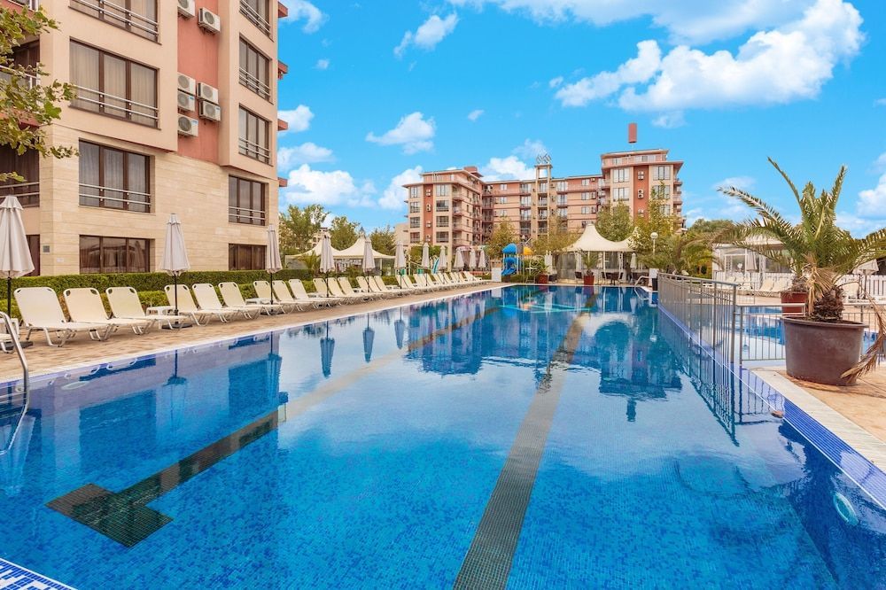Apart Hotel Tarsis Club 1