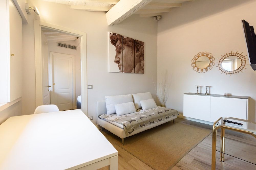 Santa Croce Top by Mmega 1