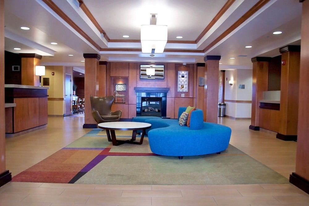 Fairfield Inn & Suites Ames 2