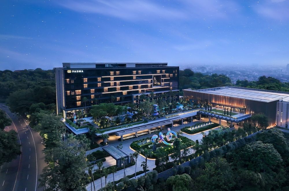 Padma Hotel Semarang 1
