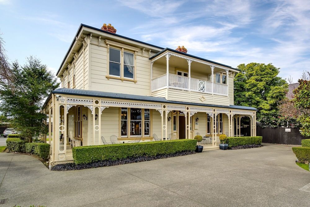 Merivale Manor 1