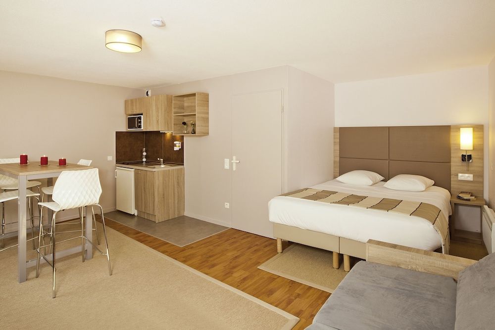 Séjours & Affaires Strasbourg Kleber 1
