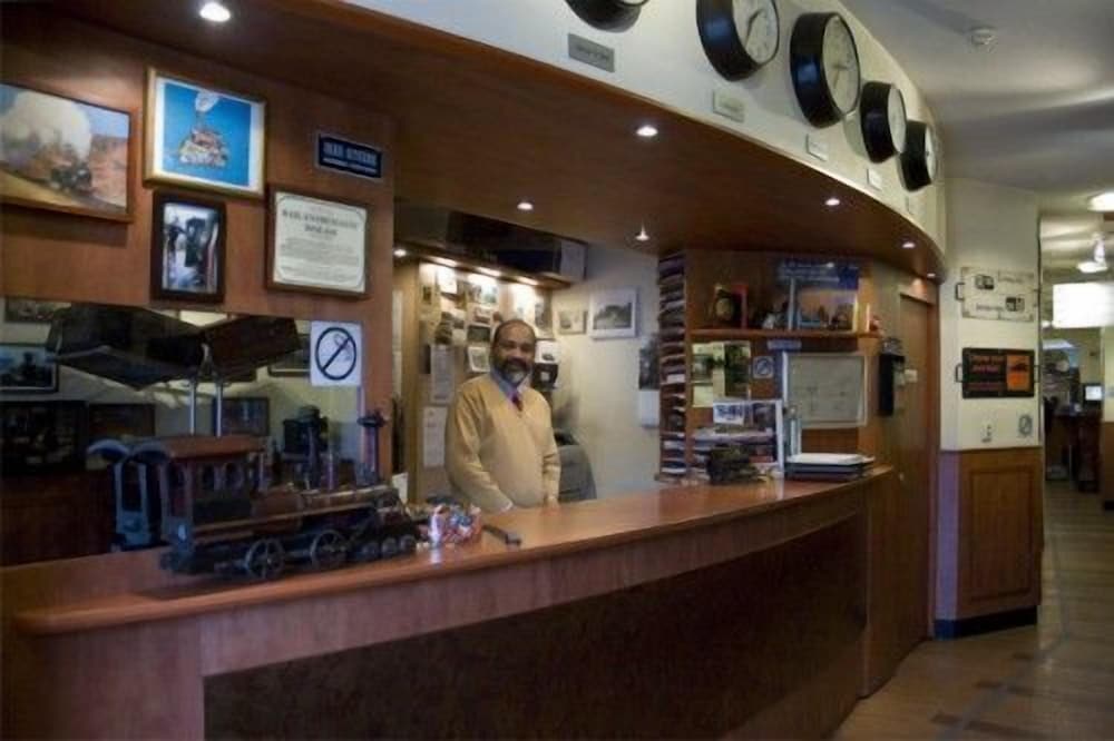 A-Train Hotel 2