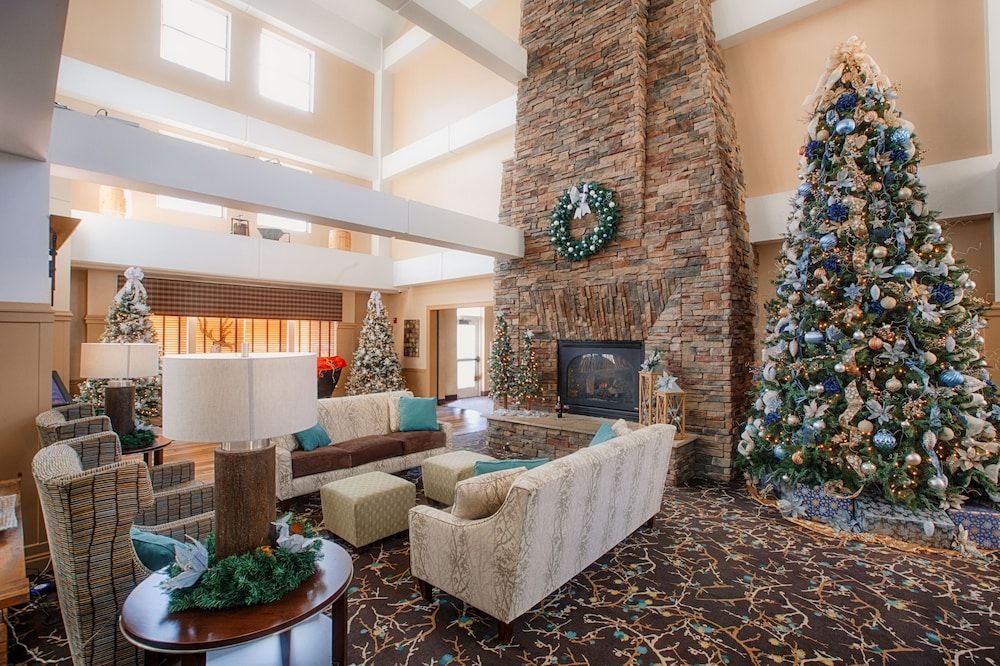 The Lodge at Geneva-on-the-Lake 2