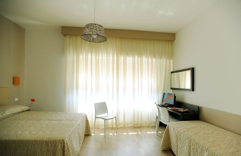 Honey Rooms 2