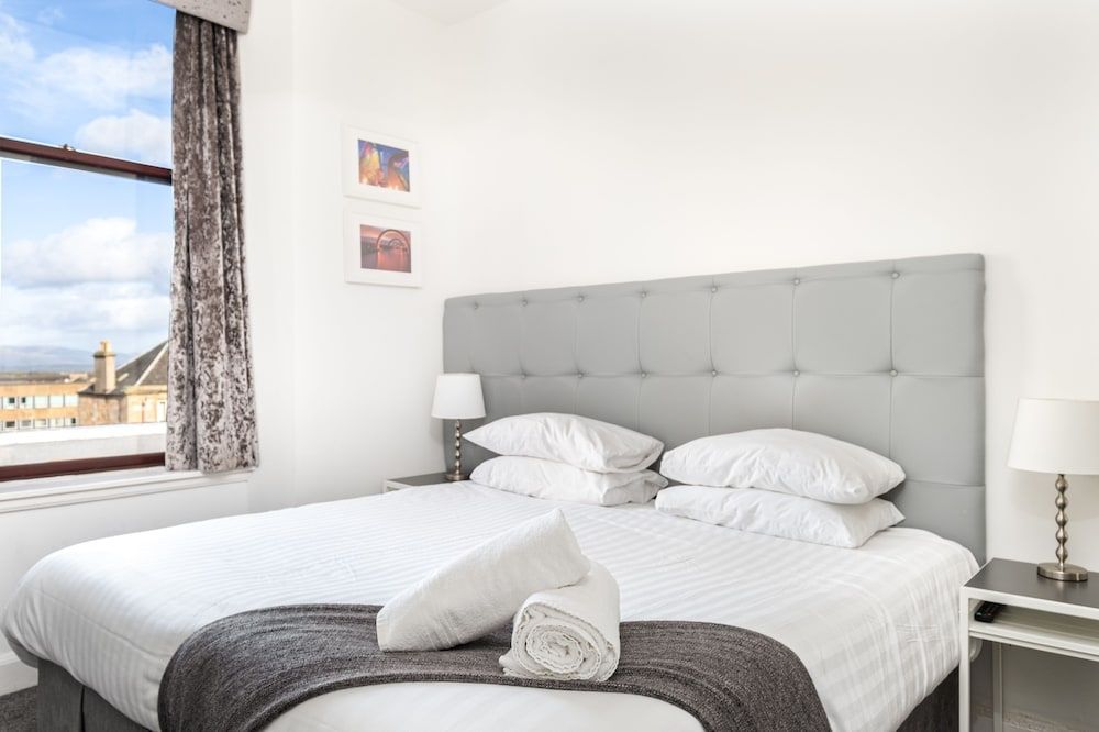 Kelpies Serviced Apartments 1