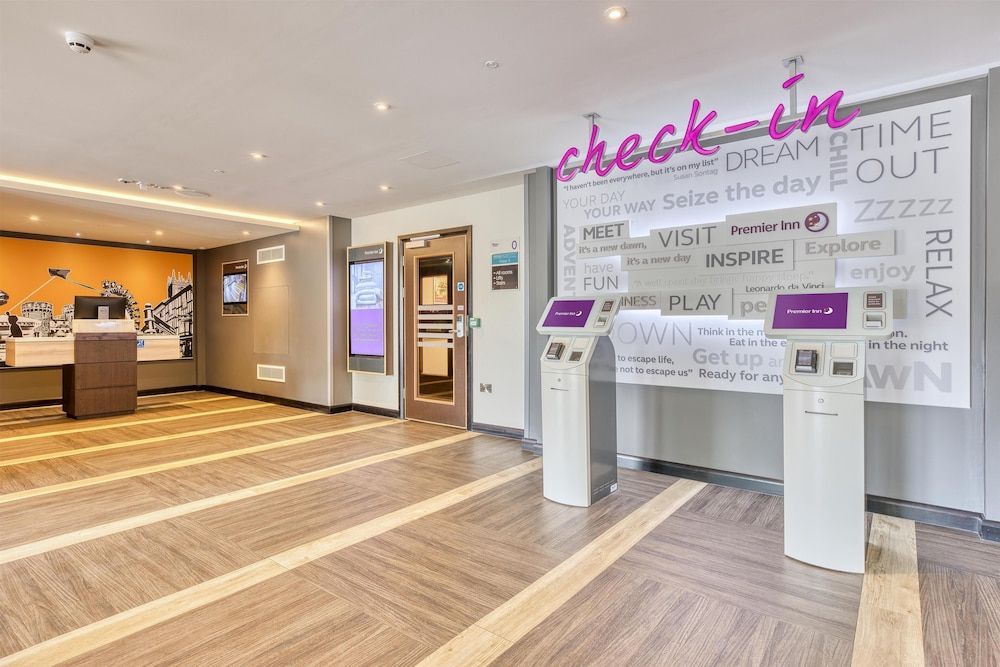 Premier Inn Milton Keynes - Willen Lake 2