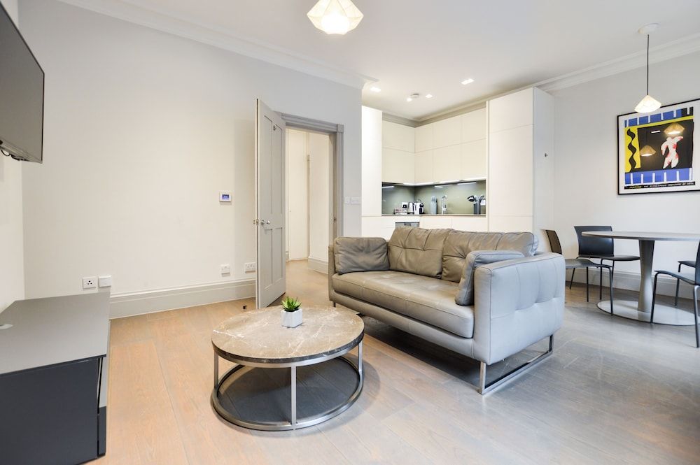 Soho Deluxe 1 Bedroom Apartment 1