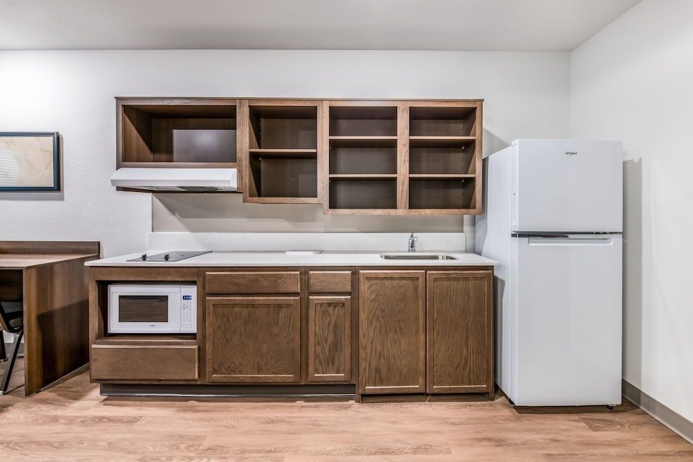 WoodSpring Suites Tampa Airport North Veterans Expressway 1