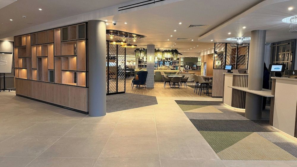 Holiday Inn LONDON LUTON NORTH by IHG 2