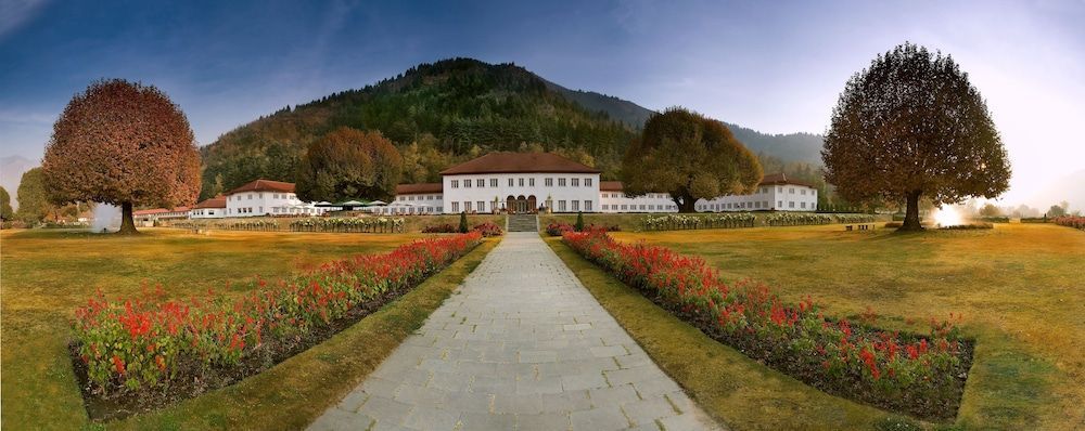 The Lalit Grand Palace Srinagar 1
