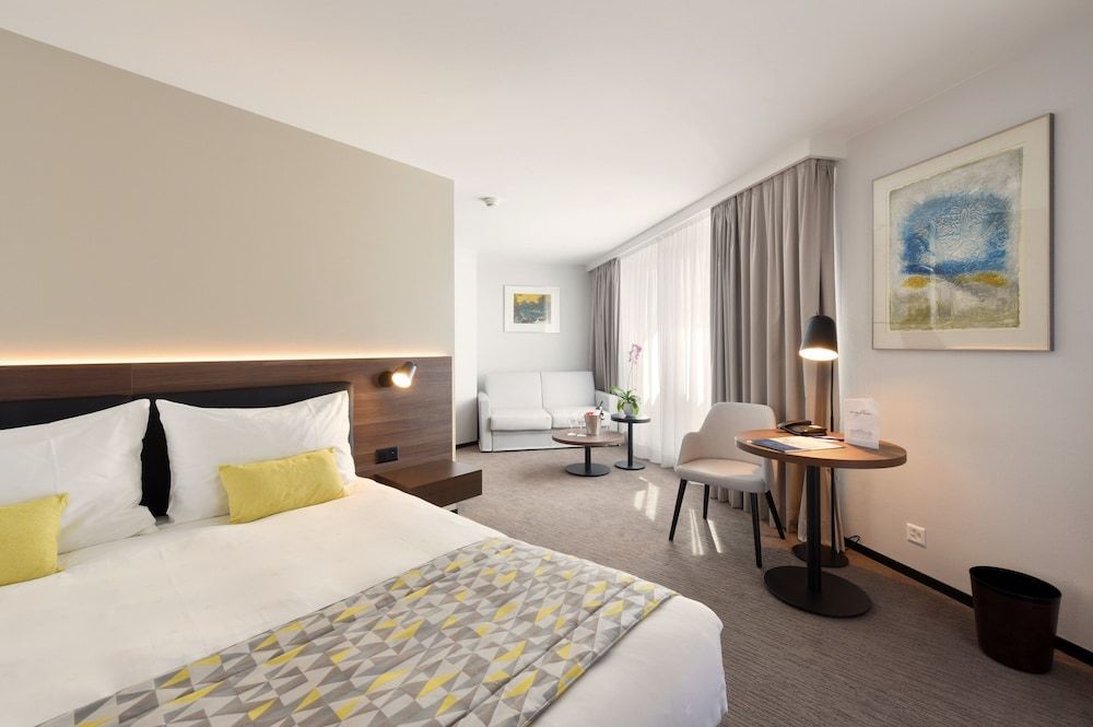 Astra Vevey Hotel & Restaurant 1