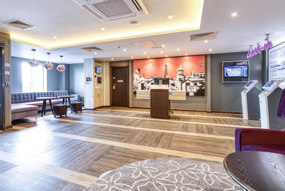 Premier Inn Newquay - Seafront 2