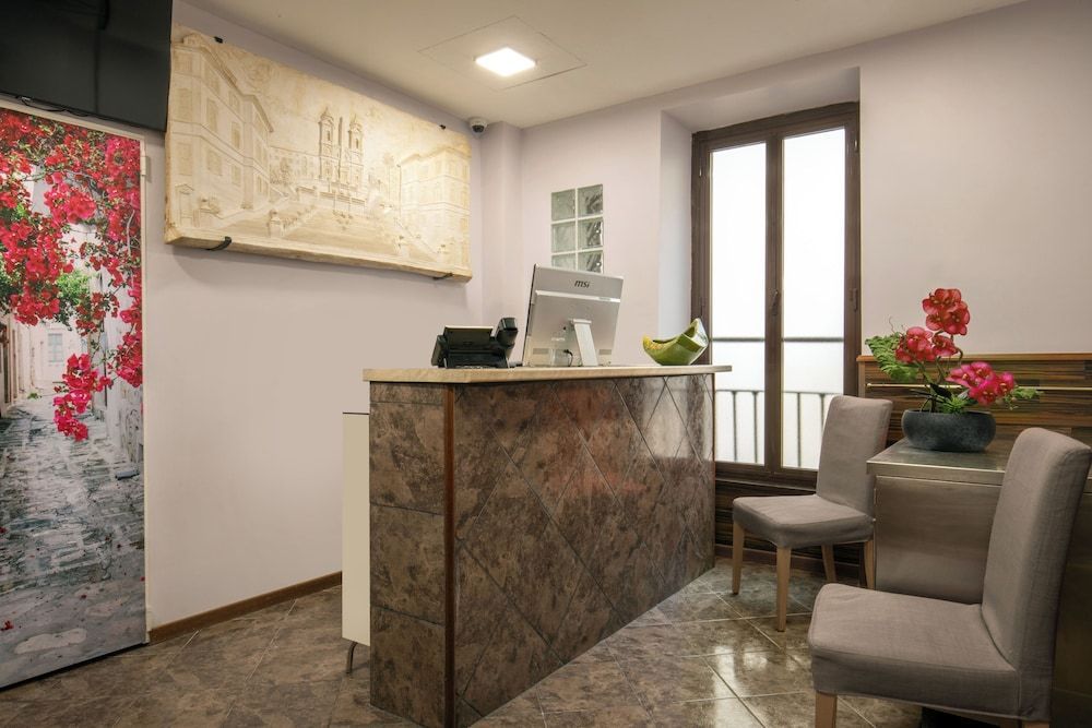 Consoli Romani Vatican Rooms 2