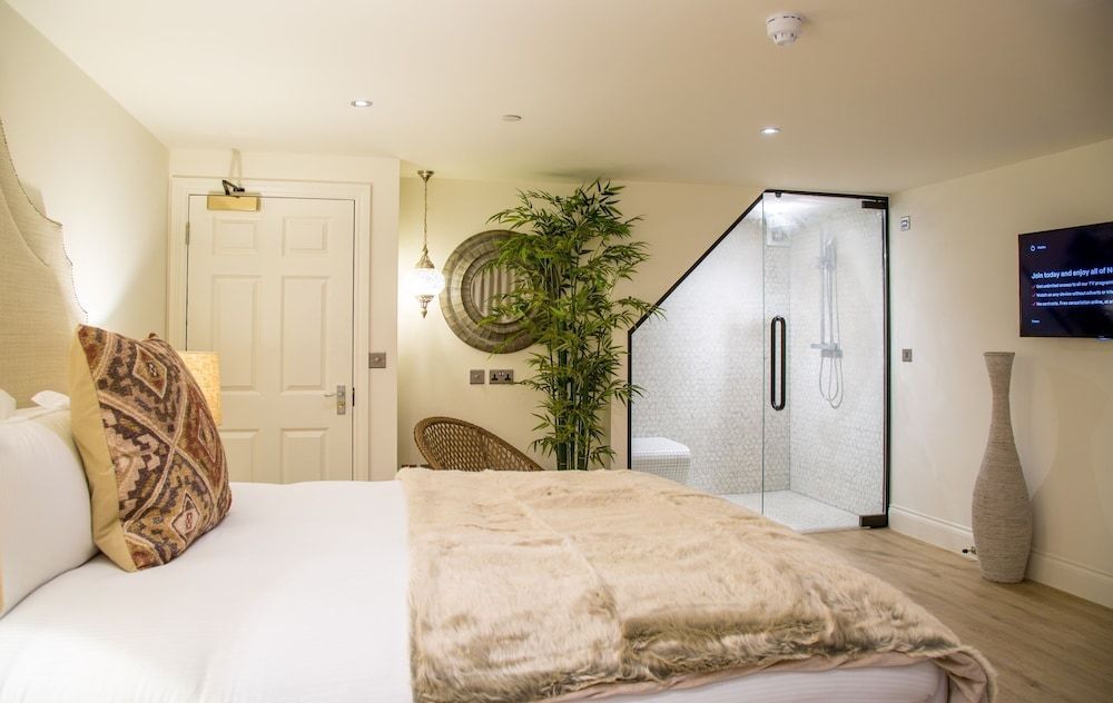 The Hotel Chester 1