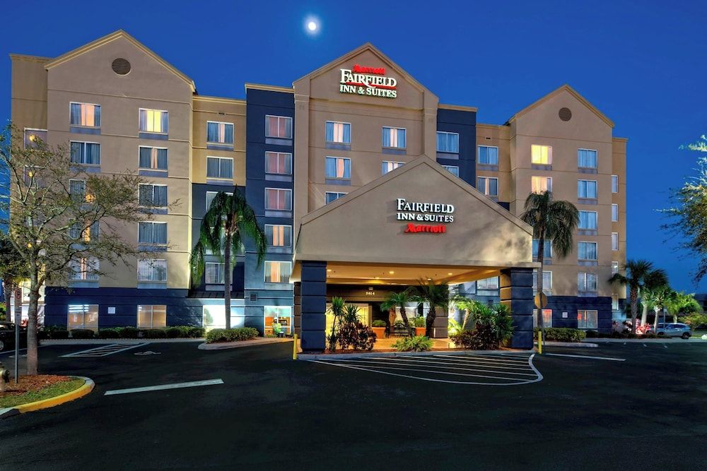Fairfield Inn and Suites by Marriott Orlando Near Universal Orlando 1