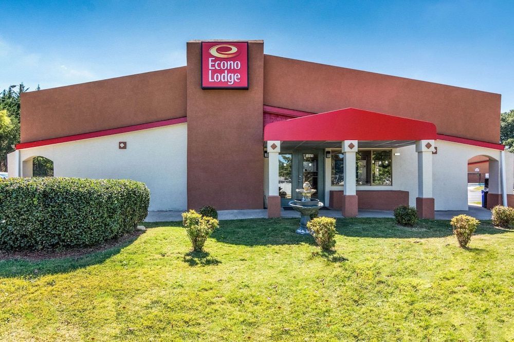Econo Lodge Gastonia North 1