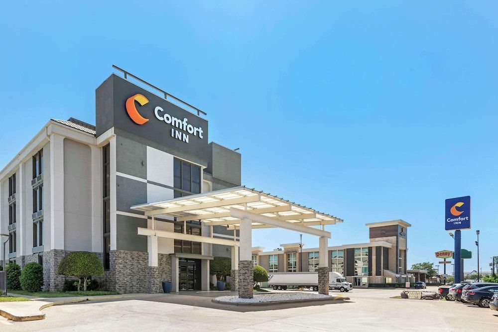 Comfort Inn Dallas North Love Field Airport 1