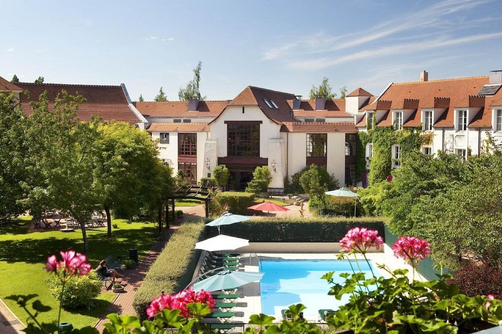 Le Manoir de Gressy 1