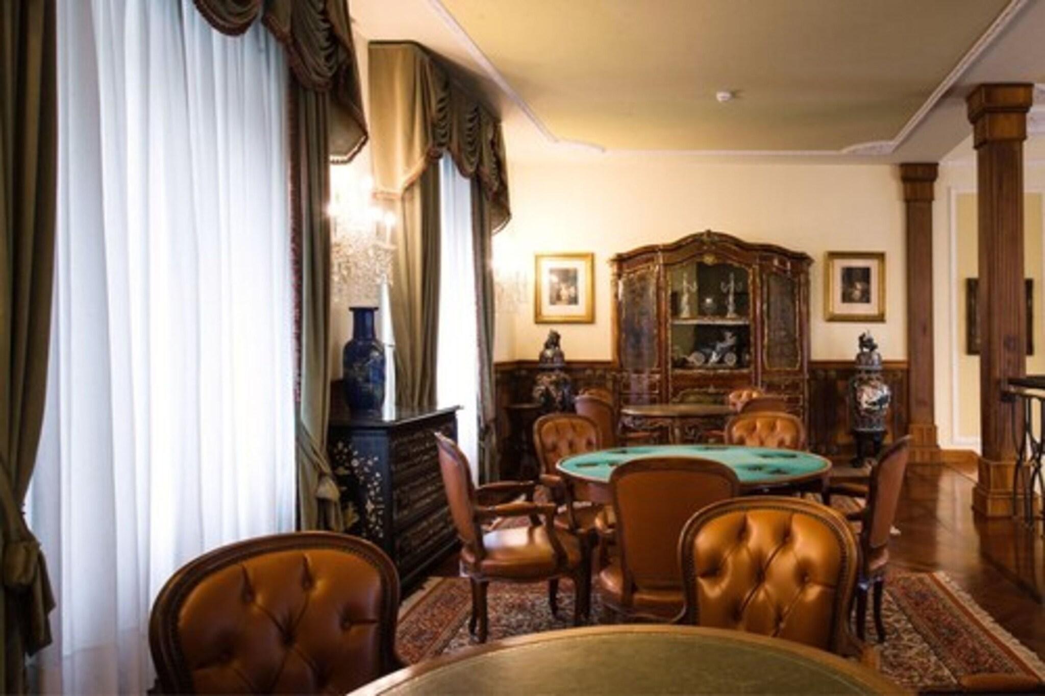Grand Hotel Excelsior 2