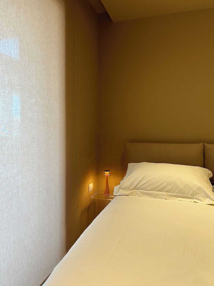 golden suites 2 1