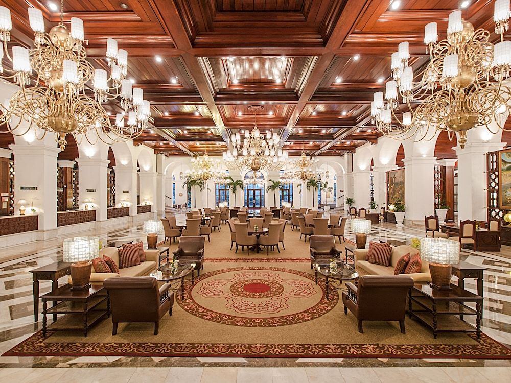 The Manila Hotel 2