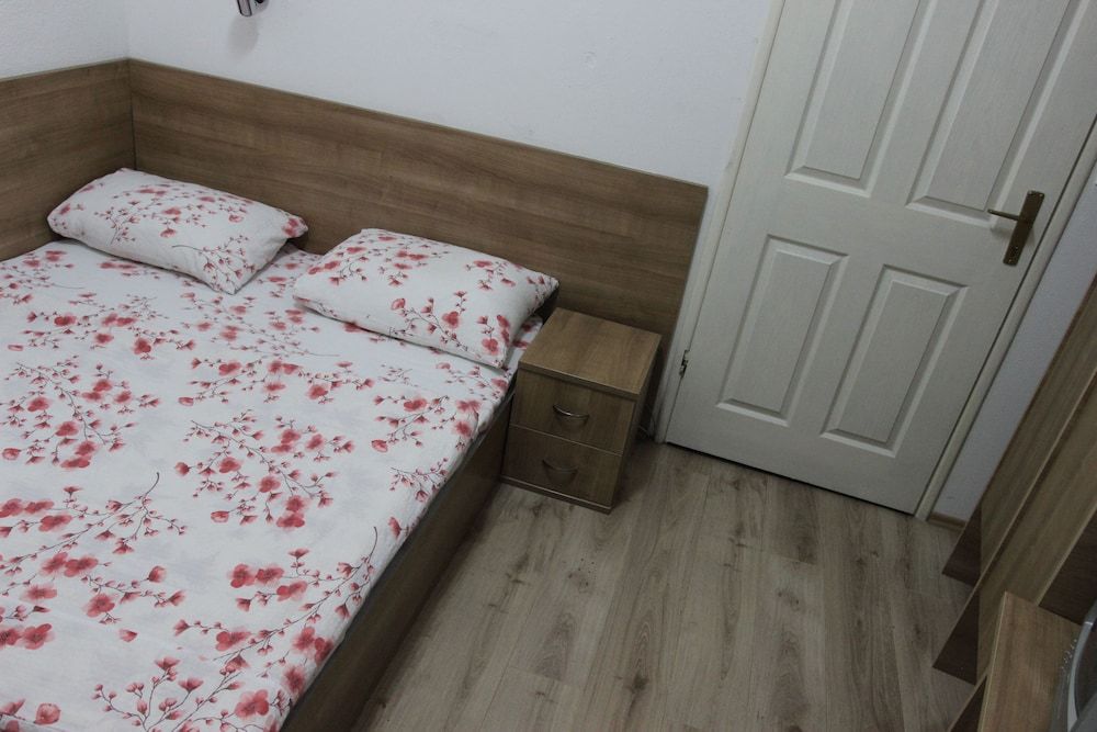 Hotel Seos 1