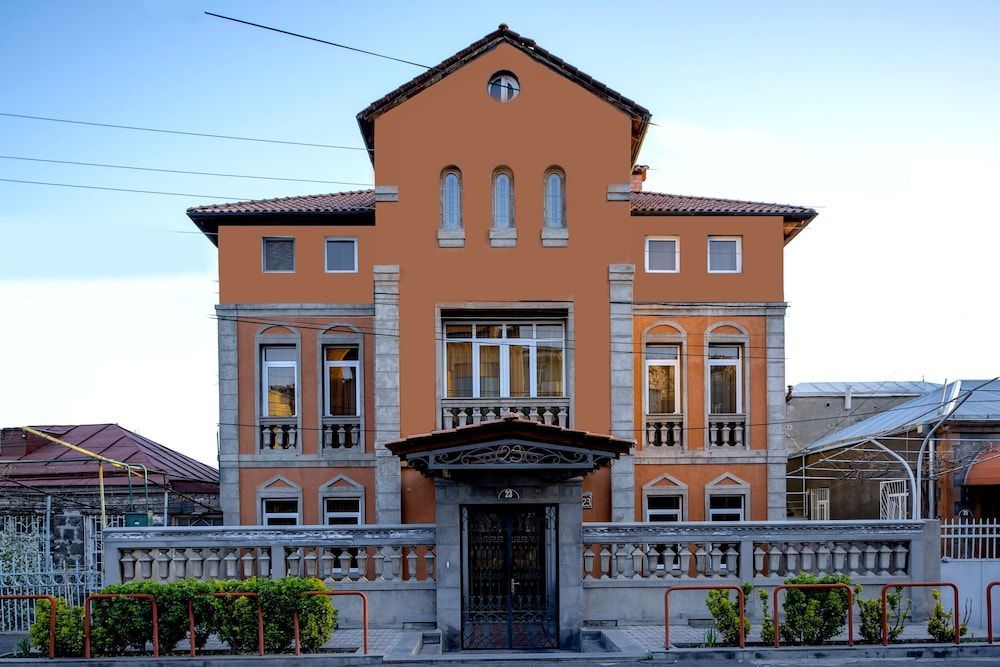 Villa Ayghedzor 1