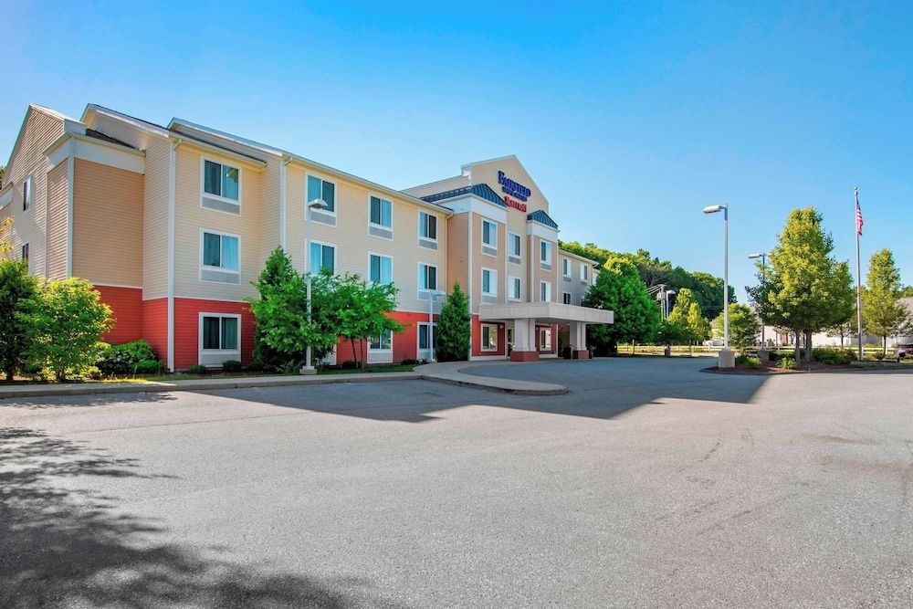 Fairfield Inn & Suites Hooksett 1