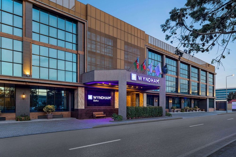 Wyndham Baku 1