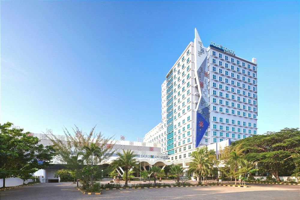 Four Points by Sheraton Makassar 1