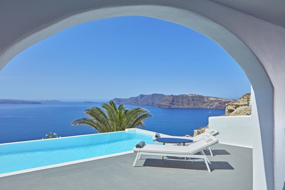Villaki Oia 1