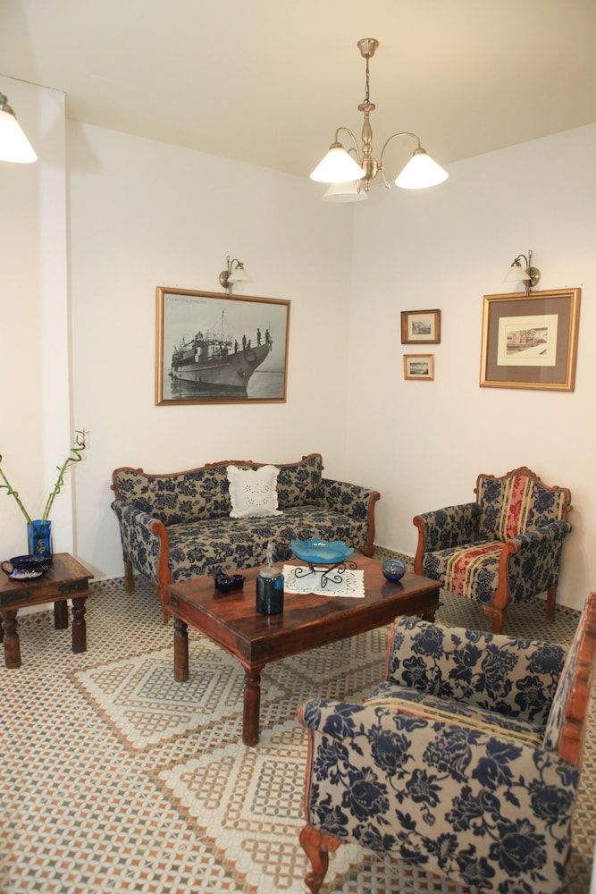 Stafylos Suites Boutique Hotel 2