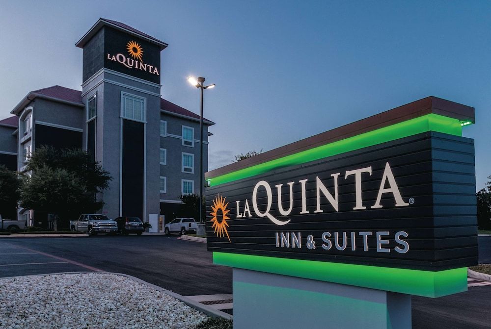 La Quinta by Wyndham San Antonio Northwest 1