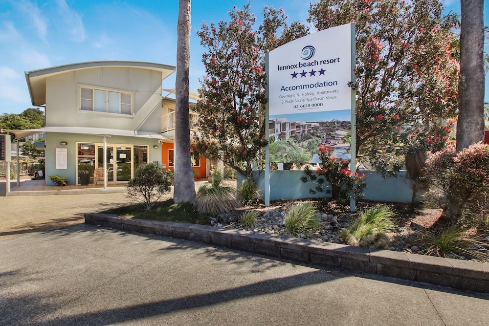 Lennox Beach Resort 2