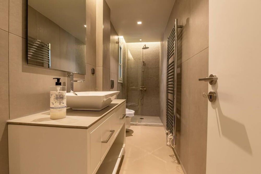 Luxurious apartment in Acropolis 2