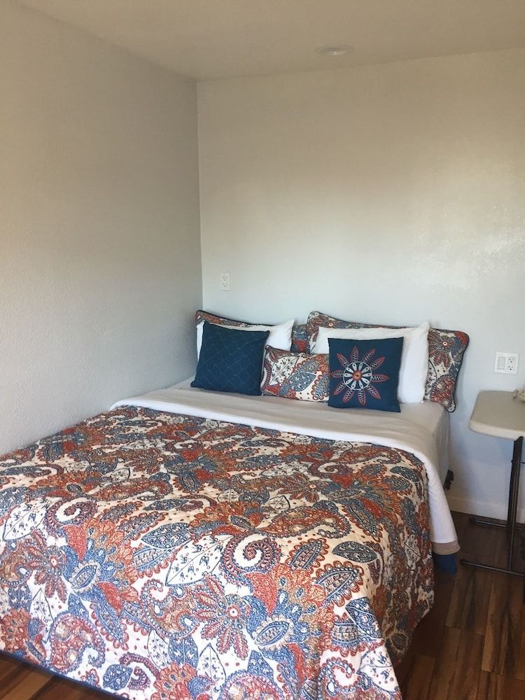 Berkeley Inn 2