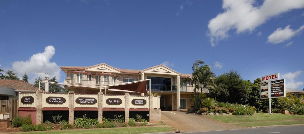 Highlander Motor Inn 1