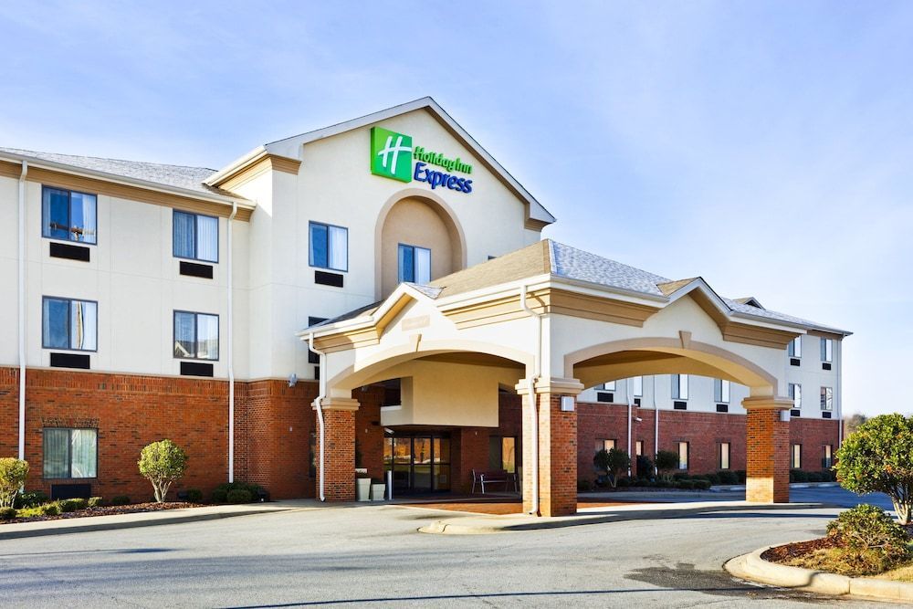 Holiday Inn Express FOREST CITY by IHG 1