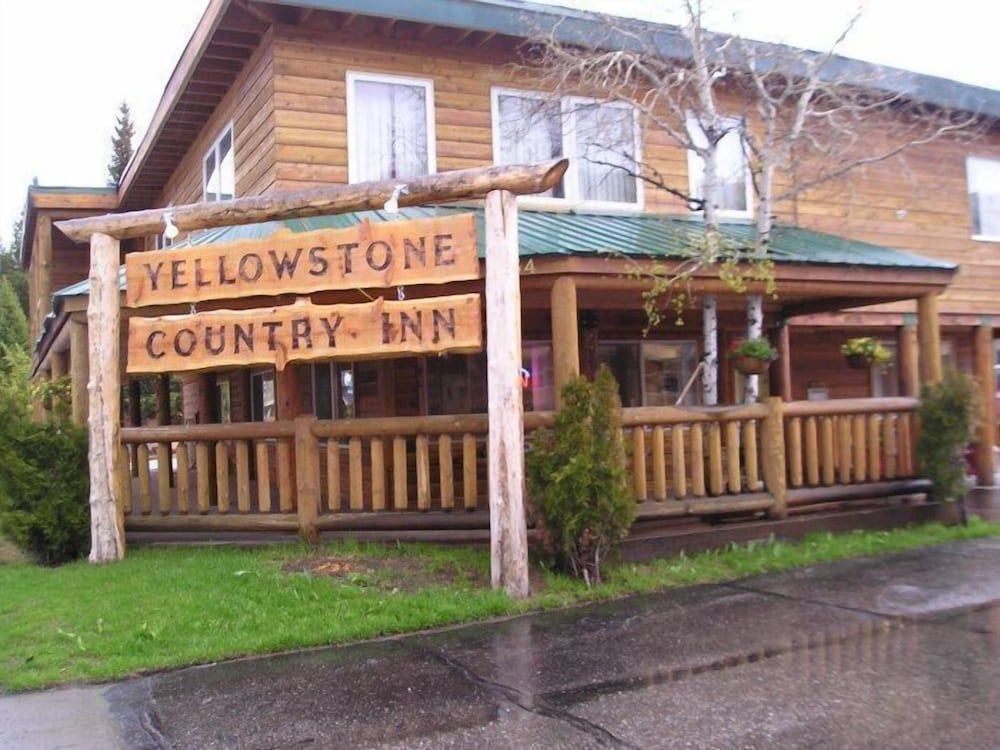 Yellowstone Country Inn 1