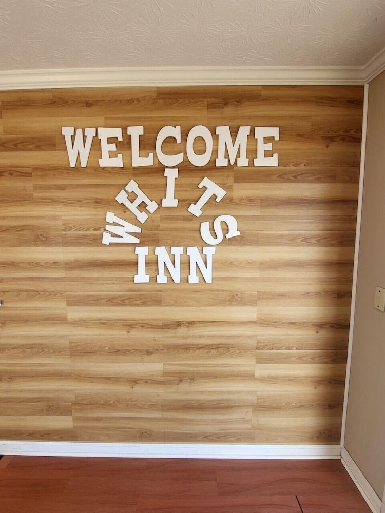 Whits Inn 1