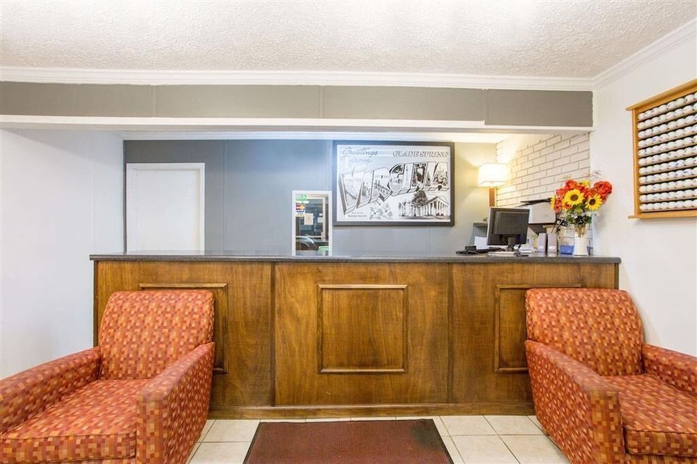 Rodeway Inn 1