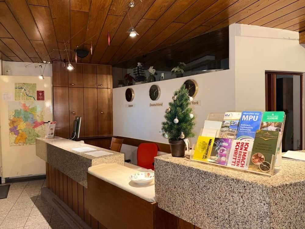 Yeti City Hotel Saarbrücken 1