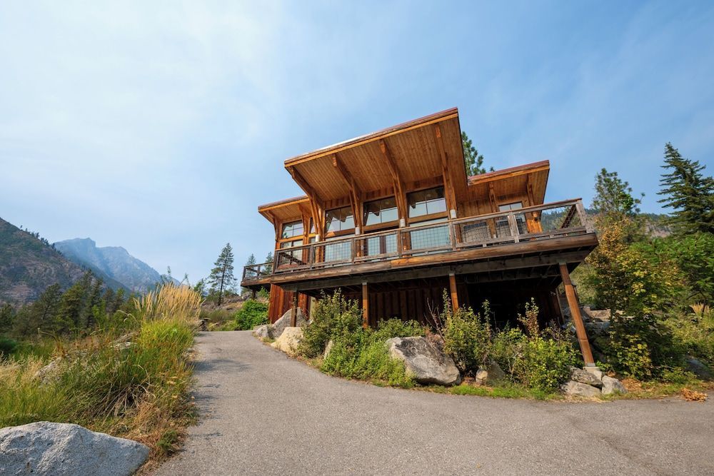 Sleeping Lady Mountain Resort & Spa 1