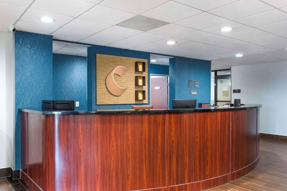 Comfort Suites Atlanta Airport 2