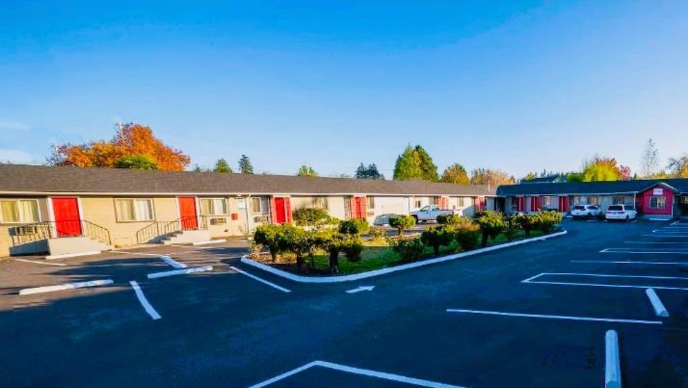 OYO Hotel Portland OR near Airport 1