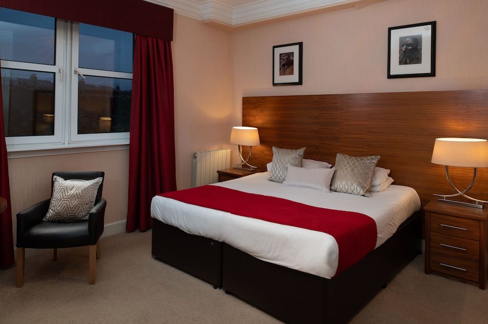 Fairfield House Hotel 2